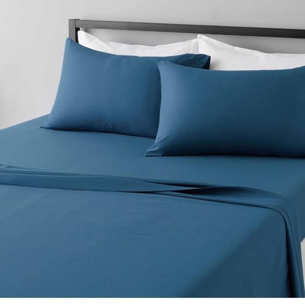 Amazon Basics Full Bed Sheet Set Teal Blue Solid Soft Microfiber Bedding